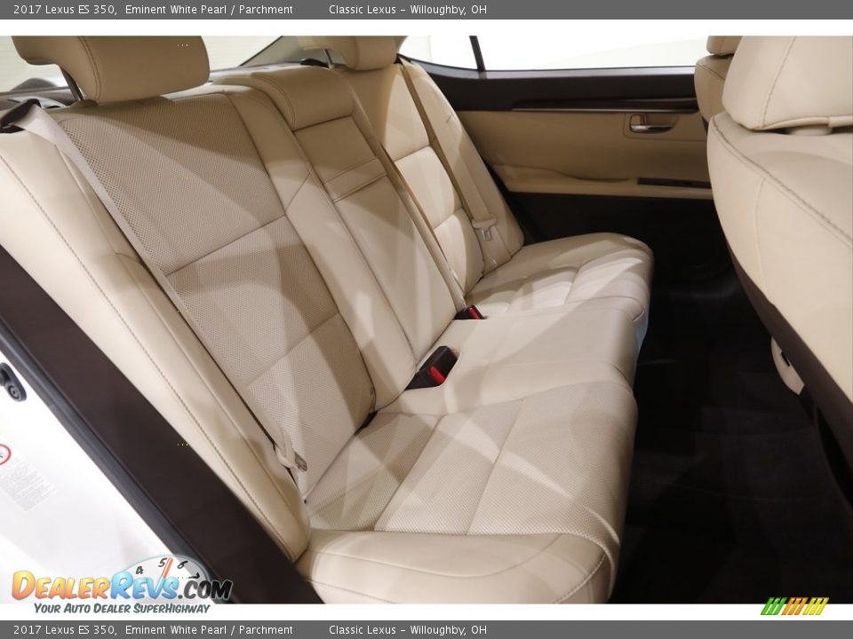 2017 Lexus ES 350 Eminent White Pearl / Parchment Photo #17