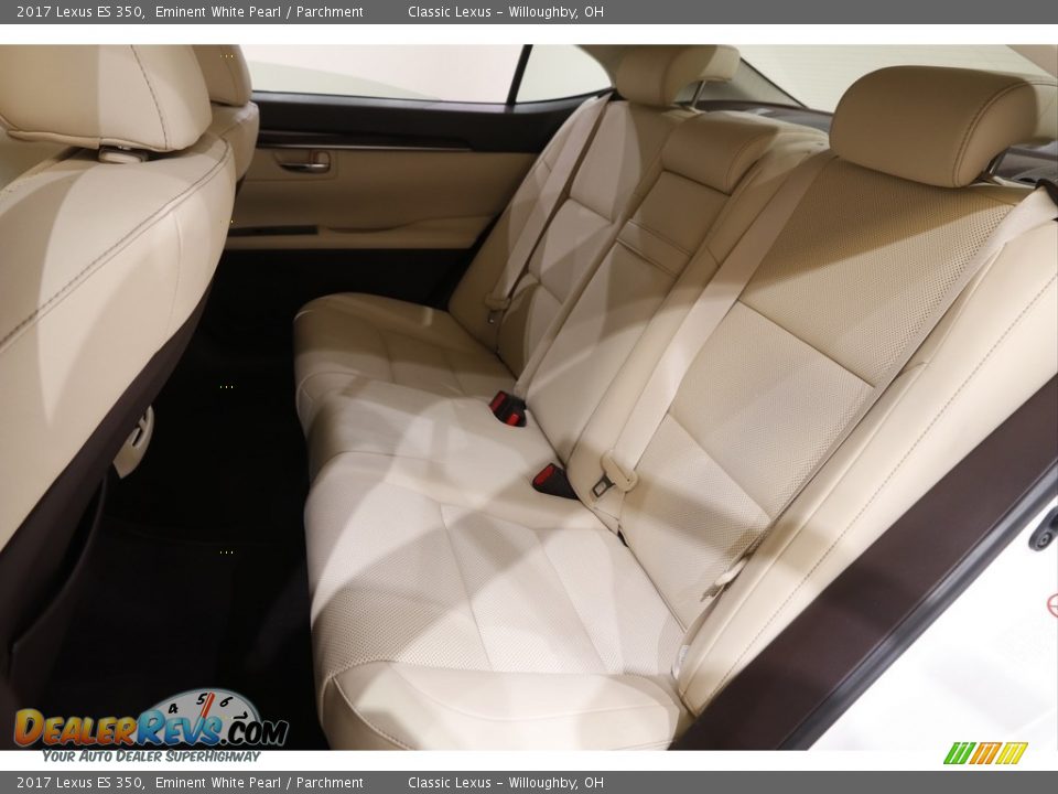 2017 Lexus ES 350 Eminent White Pearl / Parchment Photo #18