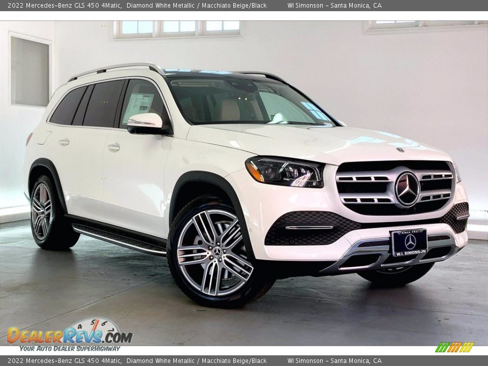 Front 3/4 View of 2022 Mercedes-Benz GLS 450 4Matic Photo #12