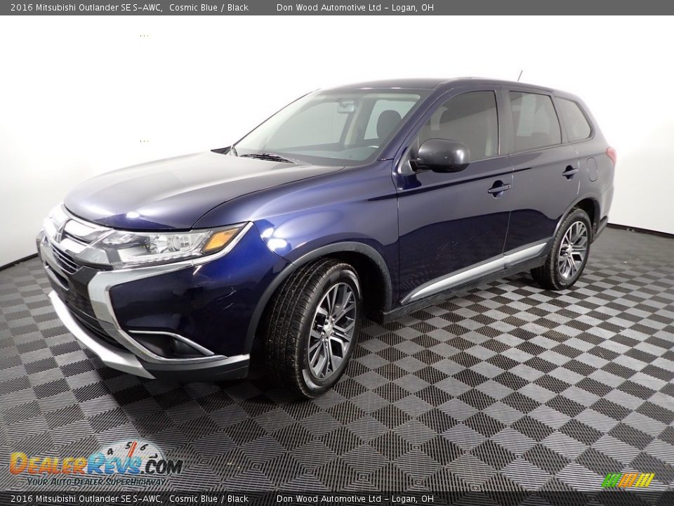 Cosmic Blue 2016 Mitsubishi Outlander SE S-AWC Photo #7