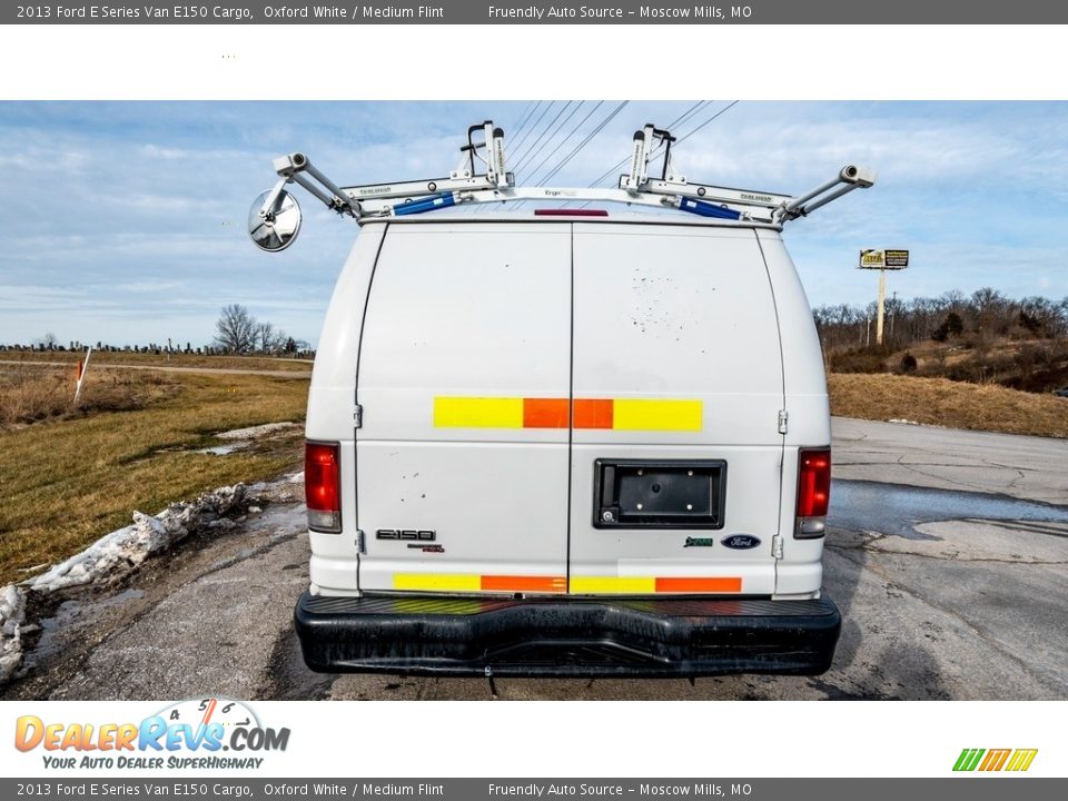 2013 Ford E Series Van E150 Cargo Oxford White / Medium Flint Photo #5