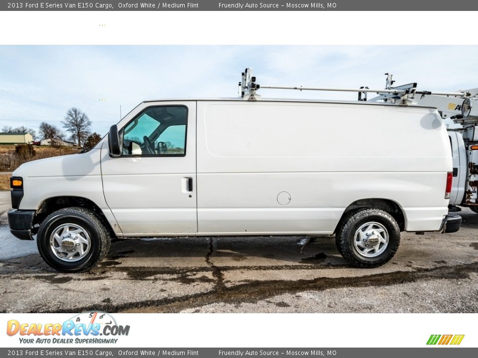 2013 Ford E Series Van E150 Cargo Oxford White / Medium Flint Photo #7