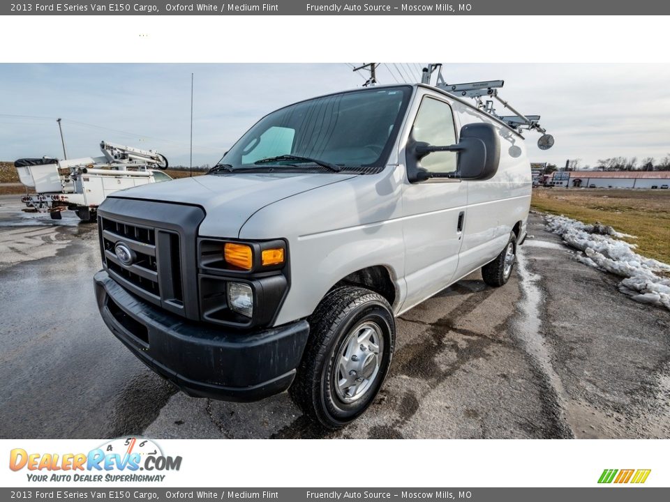 2013 Ford E Series Van E150 Cargo Oxford White / Medium Flint Photo #8