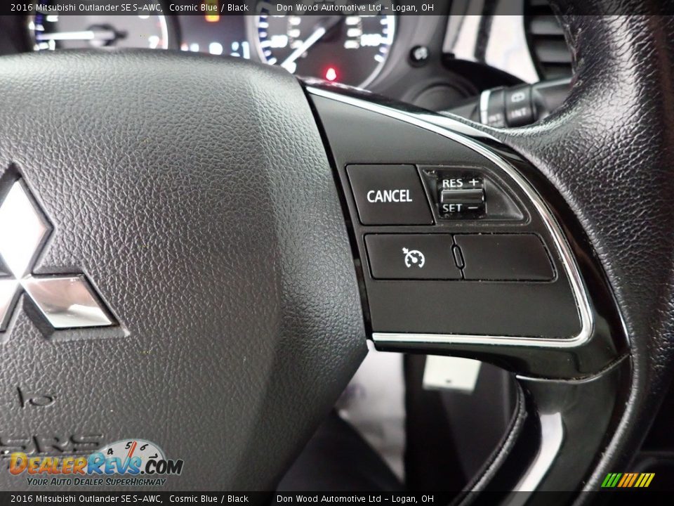 2016 Mitsubishi Outlander SE S-AWC Steering Wheel Photo #19