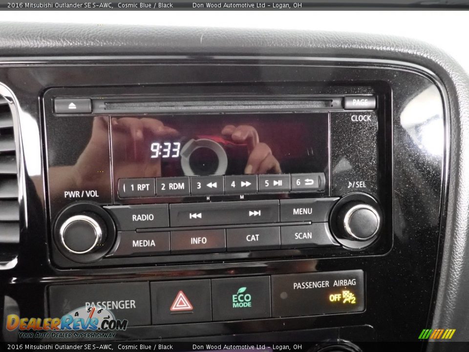 Audio System of 2016 Mitsubishi Outlander SE S-AWC Photo #21