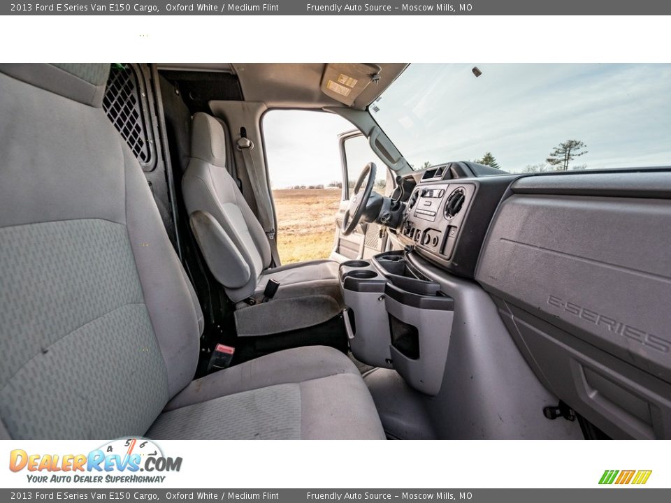 2013 Ford E Series Van E150 Cargo Oxford White / Medium Flint Photo #24