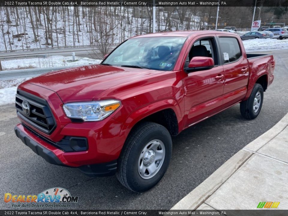 Front 3/4 View of 2022 Toyota Tacoma SR Double Cab 4x4 Photo #20