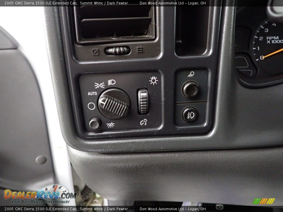 2005 GMC Sierra 1500 SLE Extended Cab Summit White / Dark Pewter Photo #17