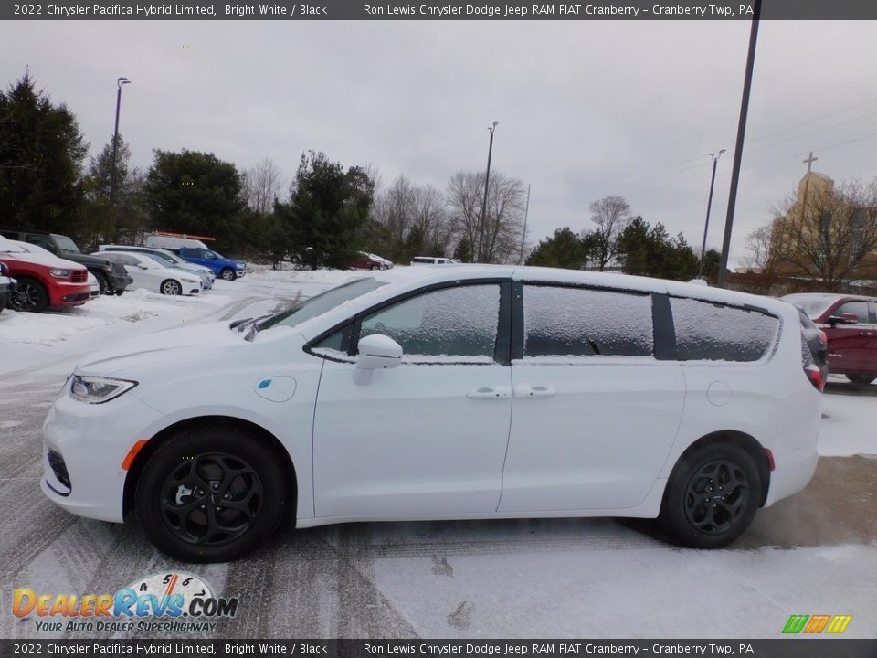 2022 Chrysler Pacifica Hybrid Limited Bright White / Black Photo #9