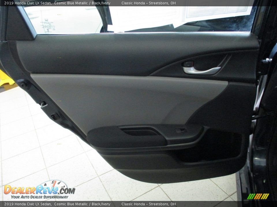 2019 Honda Civic LX Sedan Cosmic Blue Metallic / Black/Ivory Photo #22