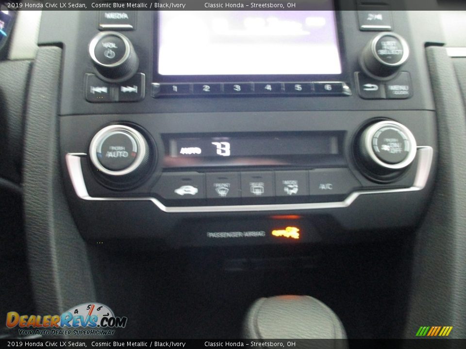 2019 Honda Civic LX Sedan Cosmic Blue Metallic / Black/Ivory Photo #34