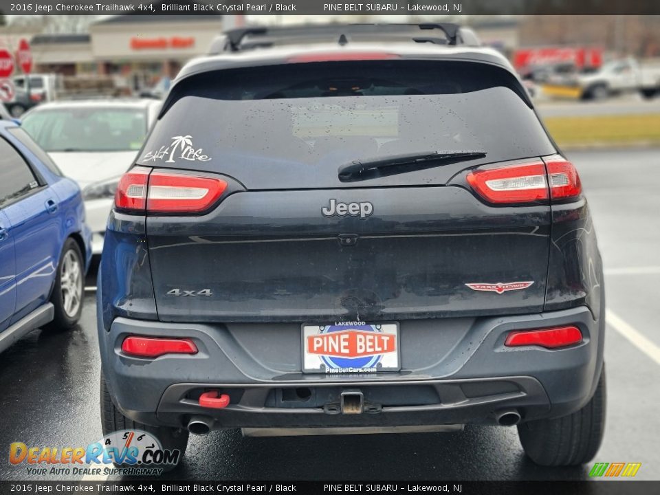 2016 Jeep Cherokee Trailhawk 4x4 Brilliant Black Crystal Pearl / Black Photo #5