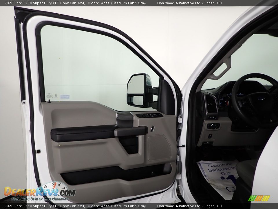 2020 Ford F350 Super Duty XLT Crew Cab 4x4 Oxford White / Medium Earth Gray Photo #14