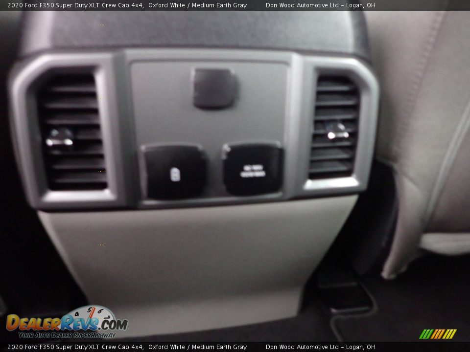 2020 Ford F350 Super Duty XLT Crew Cab 4x4 Oxford White / Medium Earth Gray Photo #29