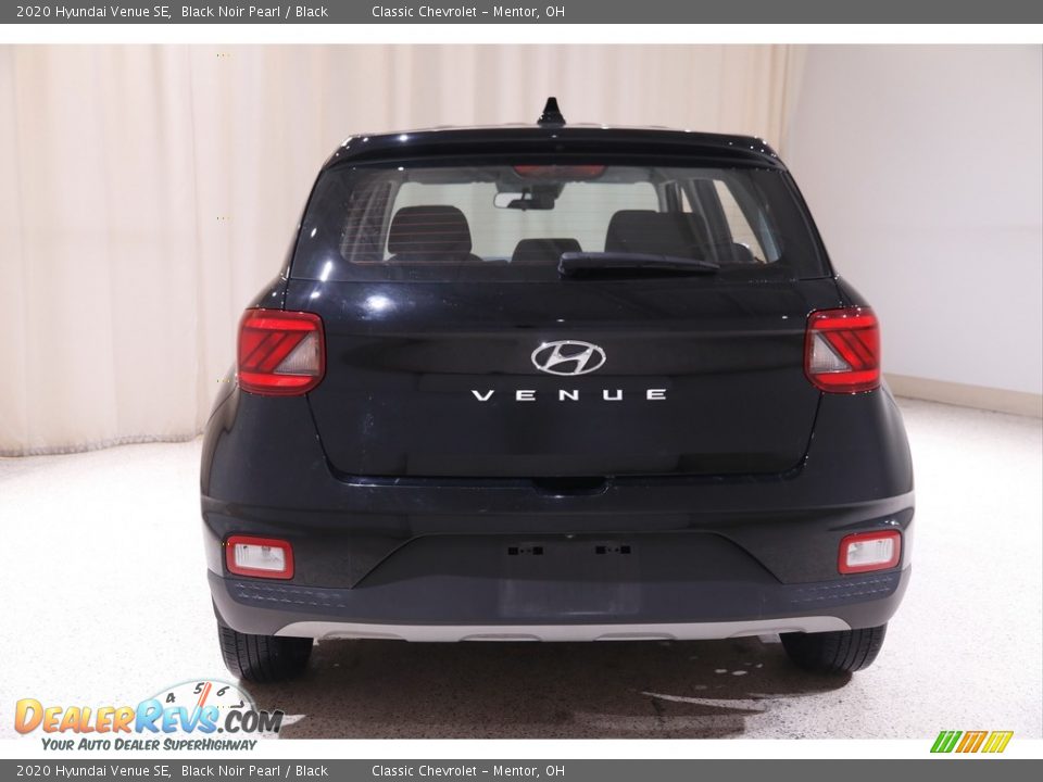 2020 Hyundai Venue SE Black Noir Pearl / Black Photo #17