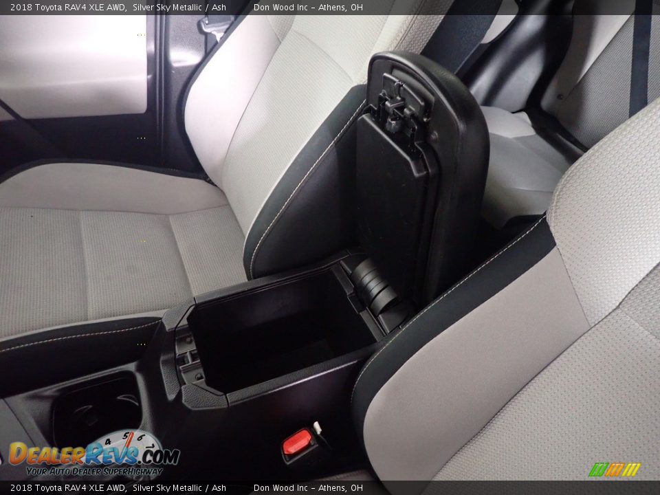 2018 Toyota RAV4 XLE AWD Silver Sky Metallic / Ash Photo #35