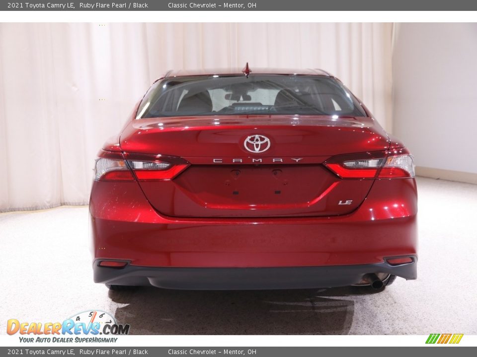 2021 Toyota Camry LE Ruby Flare Pearl / Black Photo #16