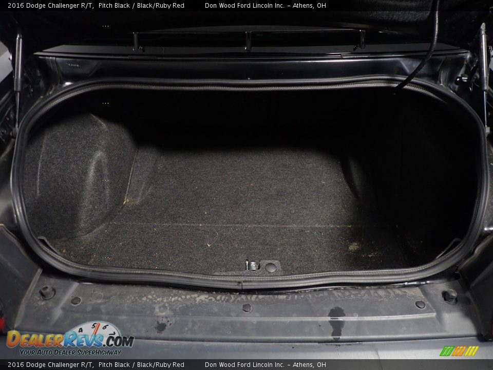 2016 Dodge Challenger R/T Pitch Black / Black/Ruby Red Photo #17