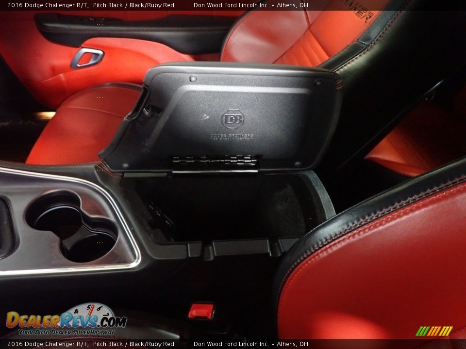 2016 Dodge Challenger R/T Pitch Black / Black/Ruby Red Photo #32