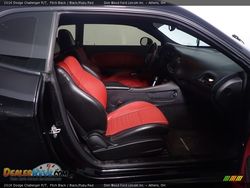 2016 Dodge Challenger R/T Pitch Black / Black/Ruby Red Photo #34