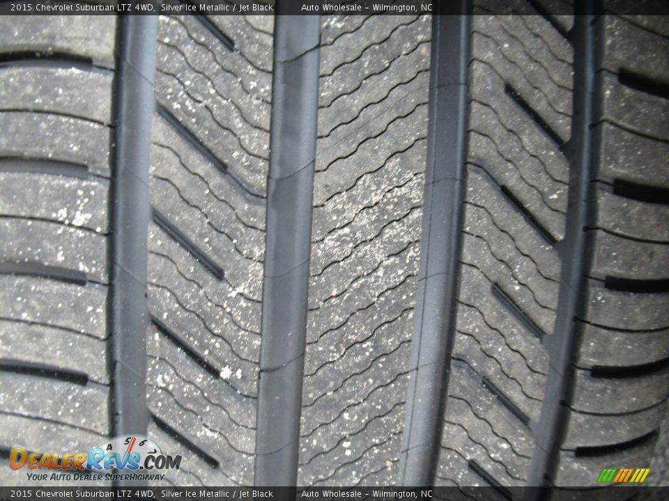 2015 Chevrolet Suburban LTZ 4WD Silver Ice Metallic / Jet Black Photo #9