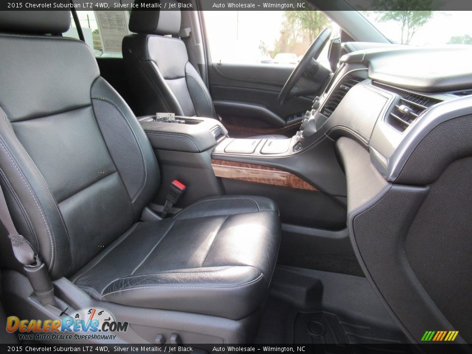 2015 Chevrolet Suburban LTZ 4WD Silver Ice Metallic / Jet Black Photo #13