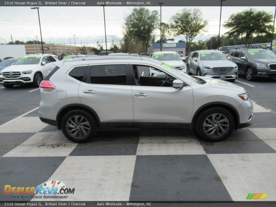2016 Nissan Rogue SL Brilliant Silver / Charcoal Photo #4