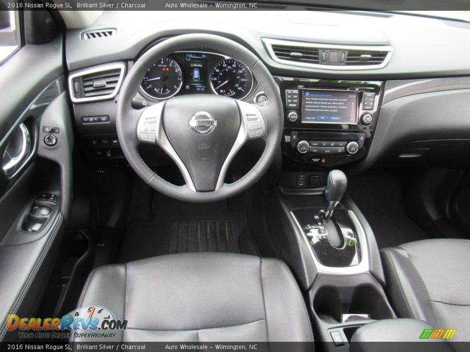 2016 Nissan Rogue SL Brilliant Silver / Charcoal Photo #10