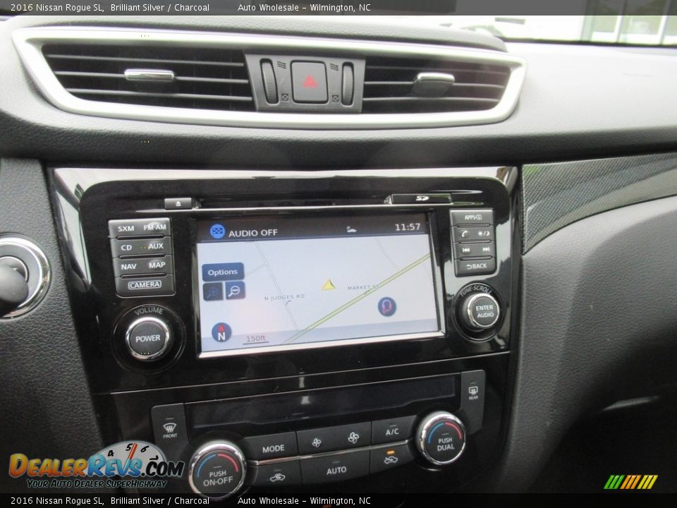 2016 Nissan Rogue SL Brilliant Silver / Charcoal Photo #18