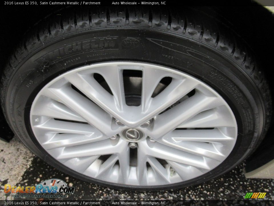 2016 Lexus ES 350 Wheel Photo #7