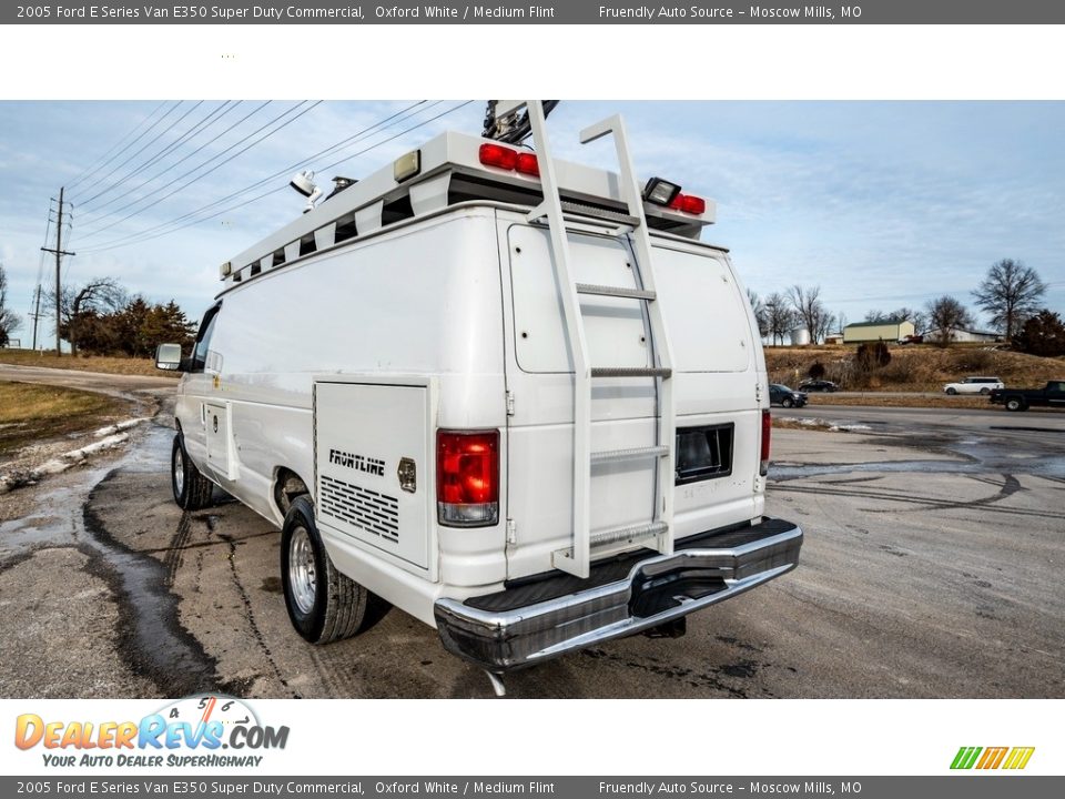 2005 Ford E Series Van E350 Super Duty Commercial Oxford White / Medium Flint Photo #9