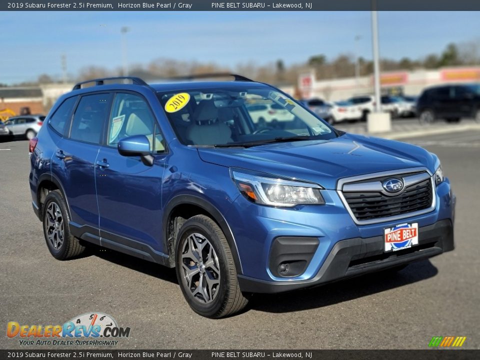 2019 Subaru Forester 2.5i Premium Horizon Blue Pearl / Gray Photo #16