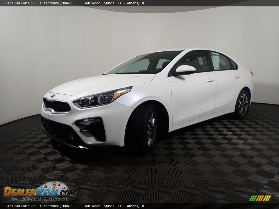 2021 Kia Forte LXS Clear White / Black Photo #8