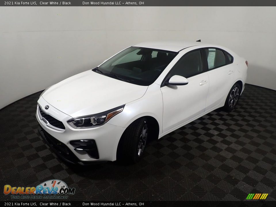 2021 Kia Forte LXS Clear White / Black Photo #9