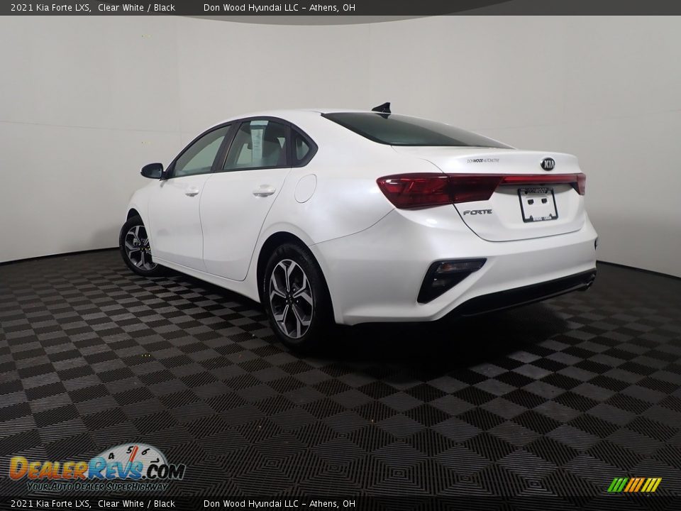2021 Kia Forte LXS Clear White / Black Photo #11