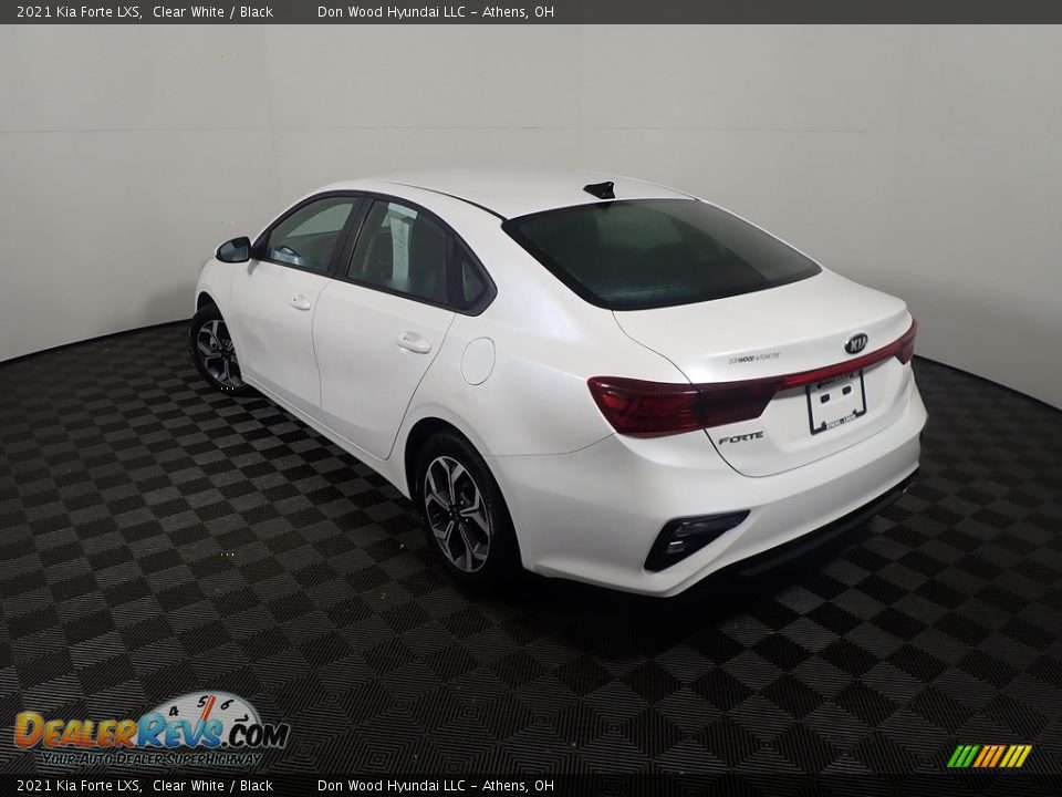 2021 Kia Forte LXS Clear White / Black Photo #12