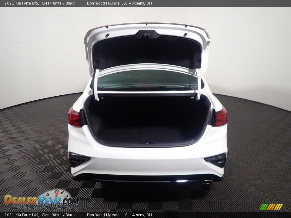2021 Kia Forte LXS Clear White / Black Photo #14