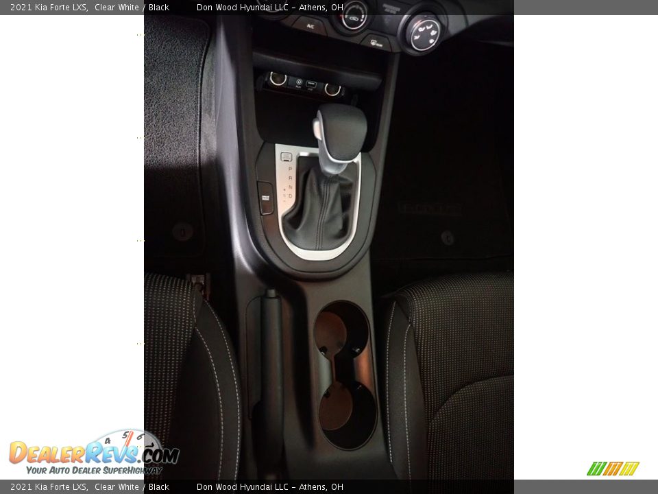 2021 Kia Forte LXS Clear White / Black Photo #32