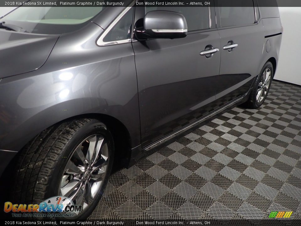 2018 Kia Sedona SX Limited Platinum Graphite / Dark Burgundy Photo #12