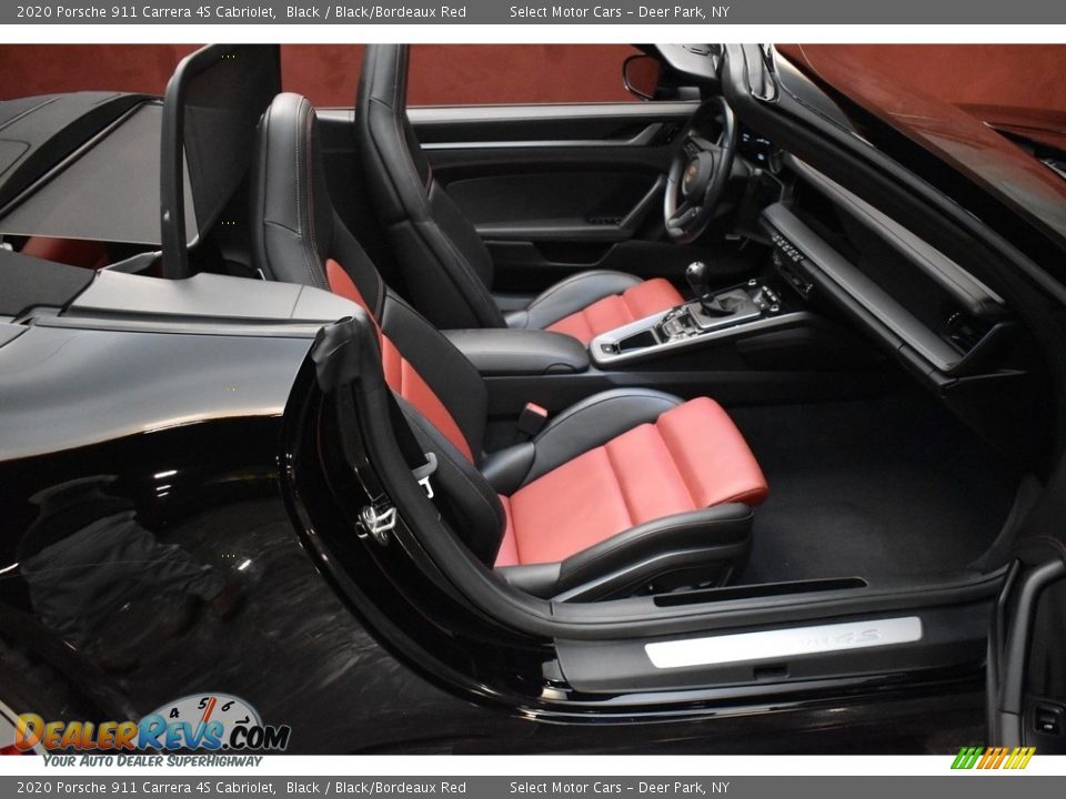 Front Seat of 2020 Porsche 911 Carrera 4S Cabriolet Photo #13