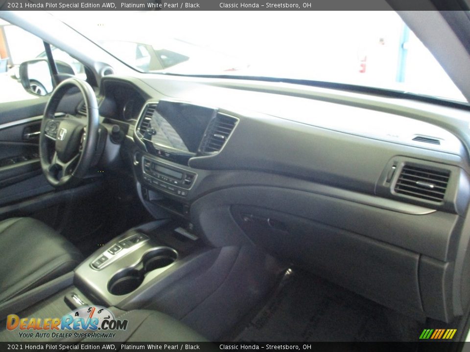 2021 Honda Pilot Special Edition AWD Platinum White Pearl / Black Photo #19