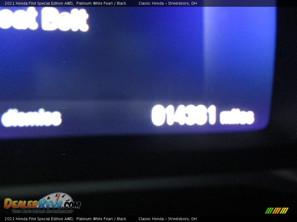 2021 Honda Pilot Special Edition AWD Platinum White Pearl / Black Photo #32