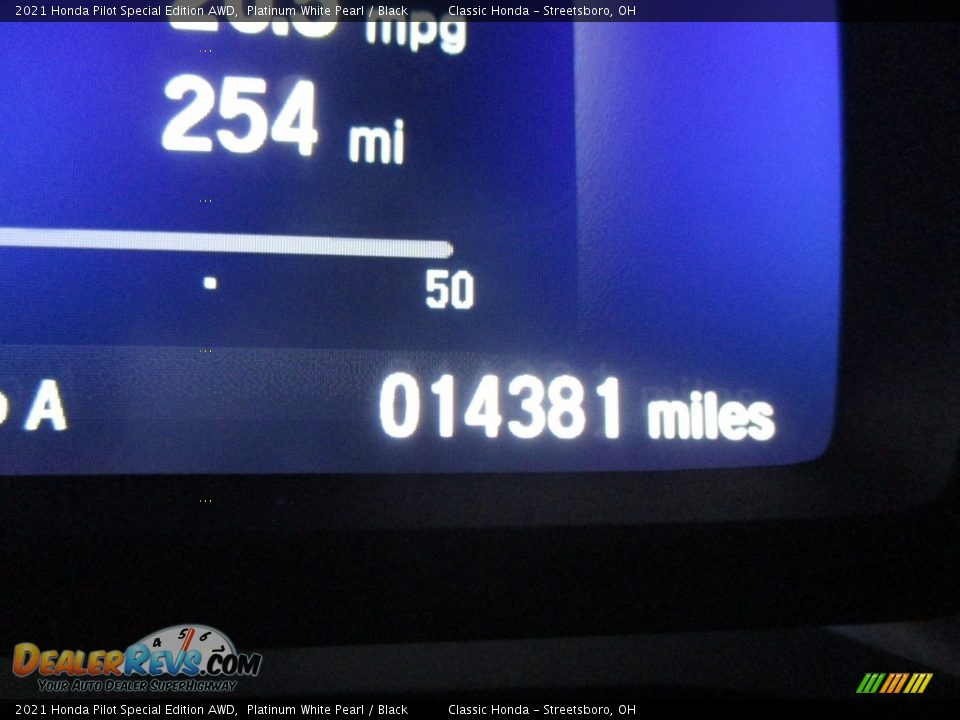2021 Honda Pilot Special Edition AWD Platinum White Pearl / Black Photo #33
