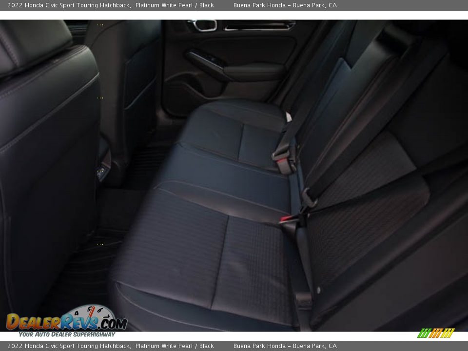 2022 Honda Civic Sport Touring Hatchback Platinum White Pearl / Black Photo #16