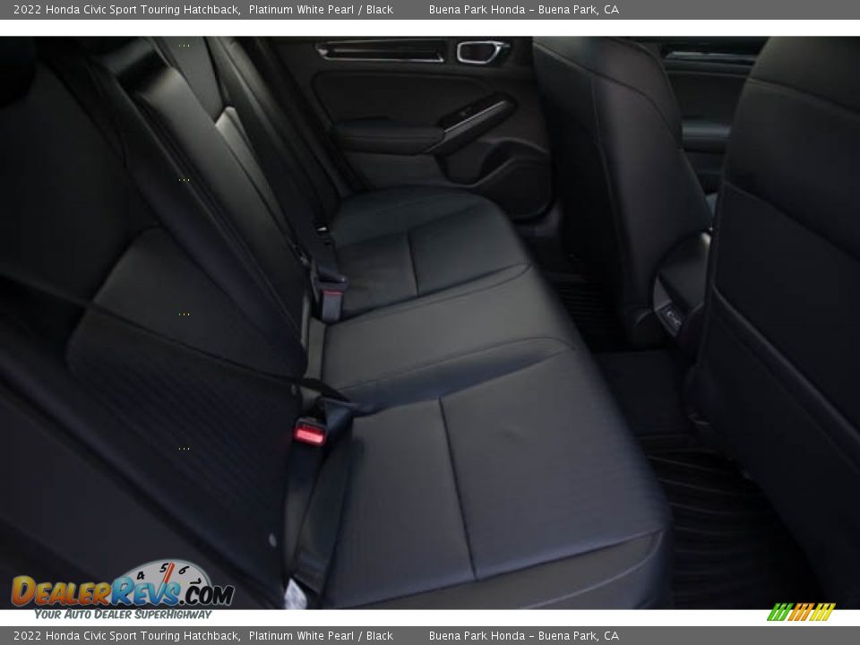 2022 Honda Civic Sport Touring Hatchback Platinum White Pearl / Black Photo #28