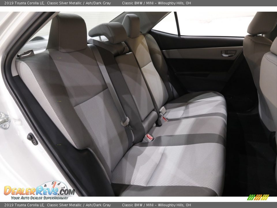 2019 Toyota Corolla LE Classic Silver Metallic / Ash/Dark Gray Photo #15