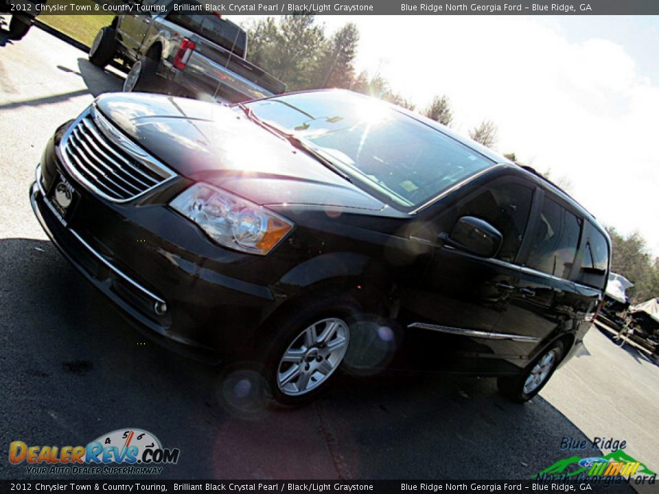2012 Chrysler Town & Country Touring Brilliant Black Crystal Pearl / Black/Light Graystone Photo #25