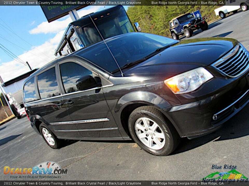 2012 Chrysler Town & Country Touring Brilliant Black Crystal Pearl / Black/Light Graystone Photo #26