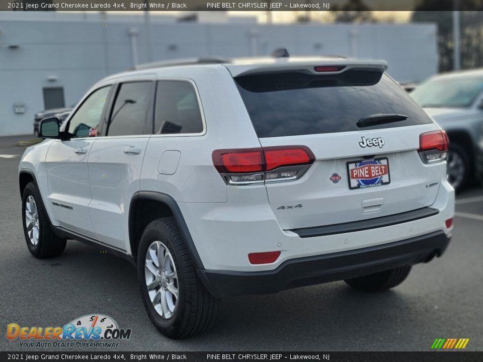 2021 Jeep Grand Cherokee Laredo 4x4 Bright White / Black Photo #15