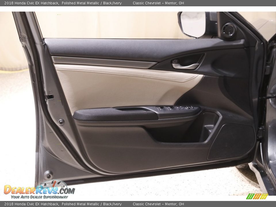 2018 Honda Civic EX Hatchback Polished Metal Metallic / Black/Ivory Photo #4